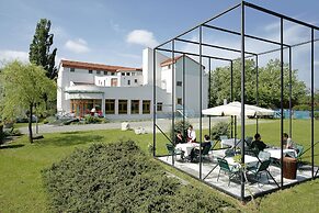 Am Spiegeln dialog.hotel.wien