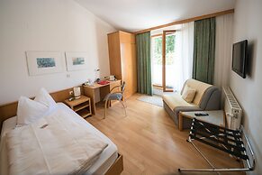 Am Spiegeln dialog.hotel.wien