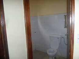 Tarn Hut Resort
