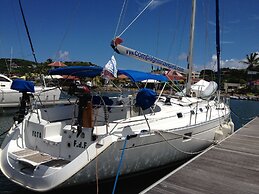 Yacht Yota Bellavita