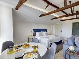 Porto Downtown Lovers Suites Bombarda 451