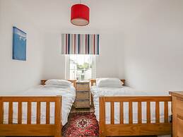 Apartment 1, Trearren