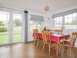 Apartment 1, Trearren