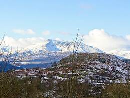 Ty Isaf Penrhyddion