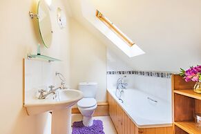 Dunstaffnage Cottage