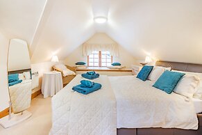 Dunstaffnage Cottage