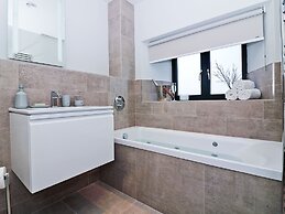 Long House, Boskensoe Barns