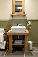 Bridgend House B & B