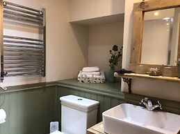 Bridgend House B & B