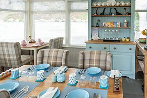 Bridgend House B & B