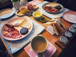 Bridgend House B & B