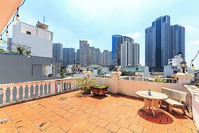 Halo Serviced Apartment