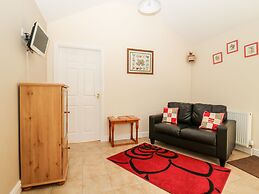 2 Pines Farm Cottages