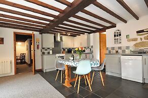 Trevenning Barn
