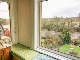 1 Bridge End & Garden