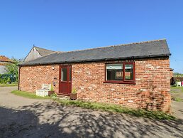 1 Pines Farm Cottages