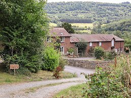 Bryn Howell Stables