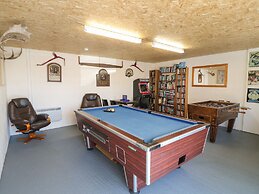 Garth Morthin The Stables