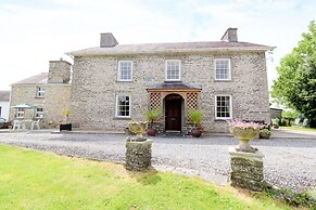 Dolau Farmhouse