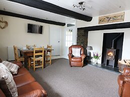 Dolau Farmhouse