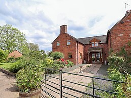 Lake View Cottage