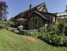 Lower Court Byre