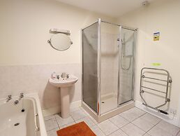 Farchynys Court Cottage