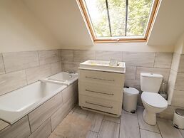 Bryn Dedwydd Farmhouse