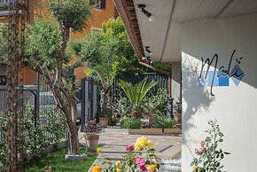 Malì Guest House & Terrace Bar
