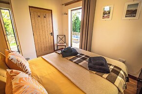 Sycamore Lodge