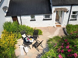 3 Horse Pool Road
