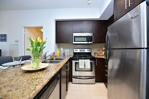 Sarkar Suites - Maple Leaf Square