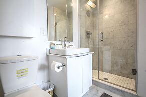 Sarkar Suites - Entertainment District