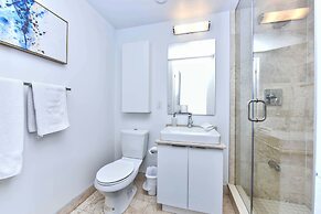 Sarkar Suites - Entertainment District