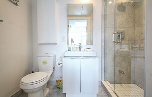 Sarkar Suites - Entertainment District