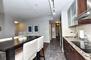 Sarkar Suites - Entertainment District