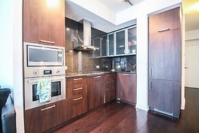 Sarkar Suites - Entertainment District