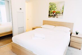 Sarkar Suites - Entertainment District