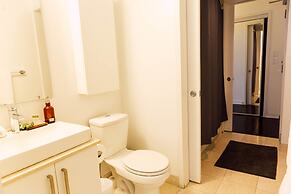 Sarkar Suites - Entertainment District