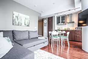 Sarkar Suites - Entertainment District