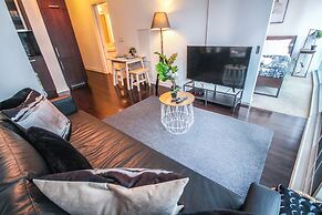 Sarkar Suites - Entertainment District