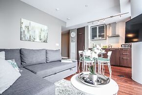 Sarkar Suites - Entertainment District