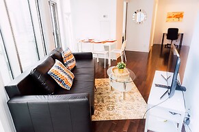 Sarkar Suites - Entertainment District