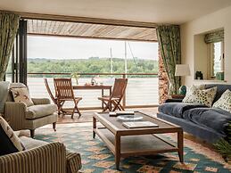 Sandridge Boathouse