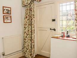 Alice Cottage