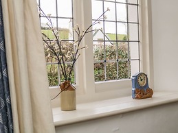 Alice Cottage