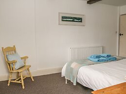 Alice Cottage
