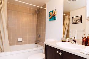 Sarkar Suites - Downtown Apartments