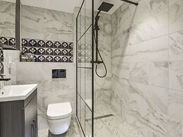 24 Burgh Island Causeway
