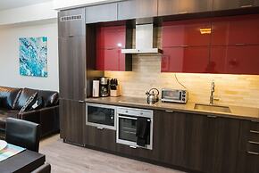 Sarkar Suites - CN Tower Rogers Centre